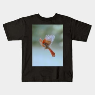 Cardinal in flight Kids T-Shirt